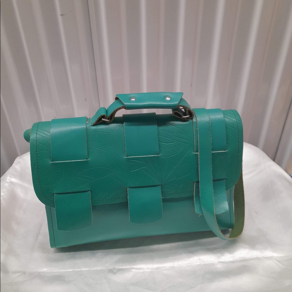 VINTAGE 60’S LEATHER GREEN HAND MADE BAG